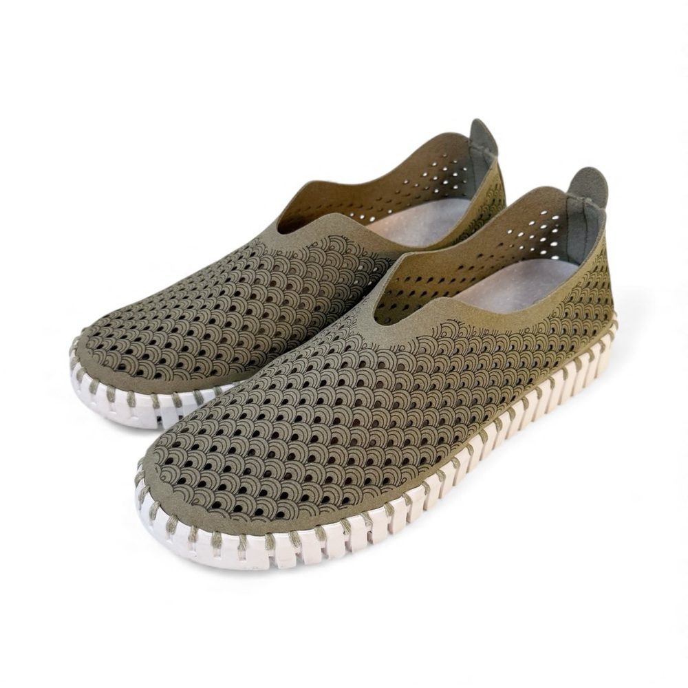 Ilse Jacobsen Tulip Slip On Perforated Flats Olive Green Size 6.5